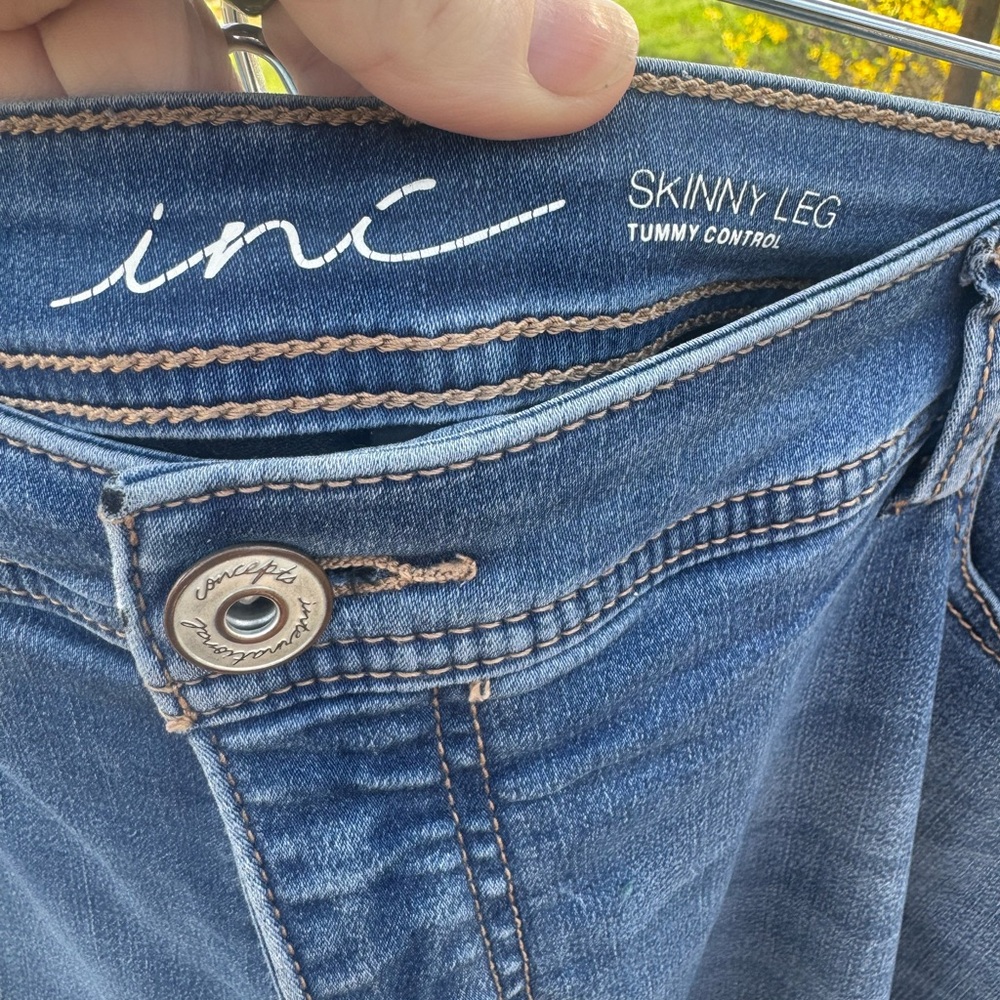 INC International Concepts Medium Blue Cropped Skinny Leg Tummy Control. - Picture 4 of 11
